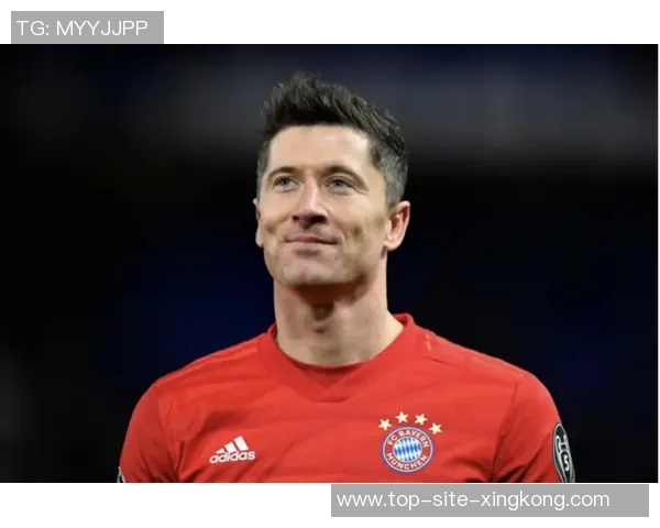 莱万领衔球队冲击冠军之路展现超凡实力与团队默契